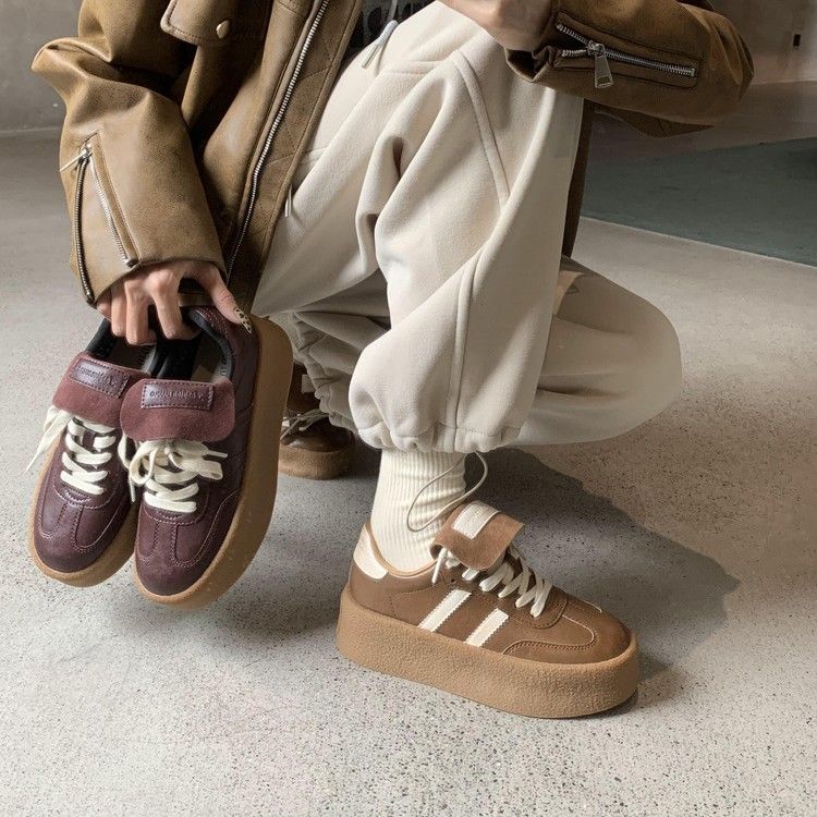 Forrest Gump Sneakers für Damen 2024 Neue Frühjahrs- und Herbstsaison Board Casual Dicke Sohlen Weiches Leder Weiß Runde Zehe_voghion.com