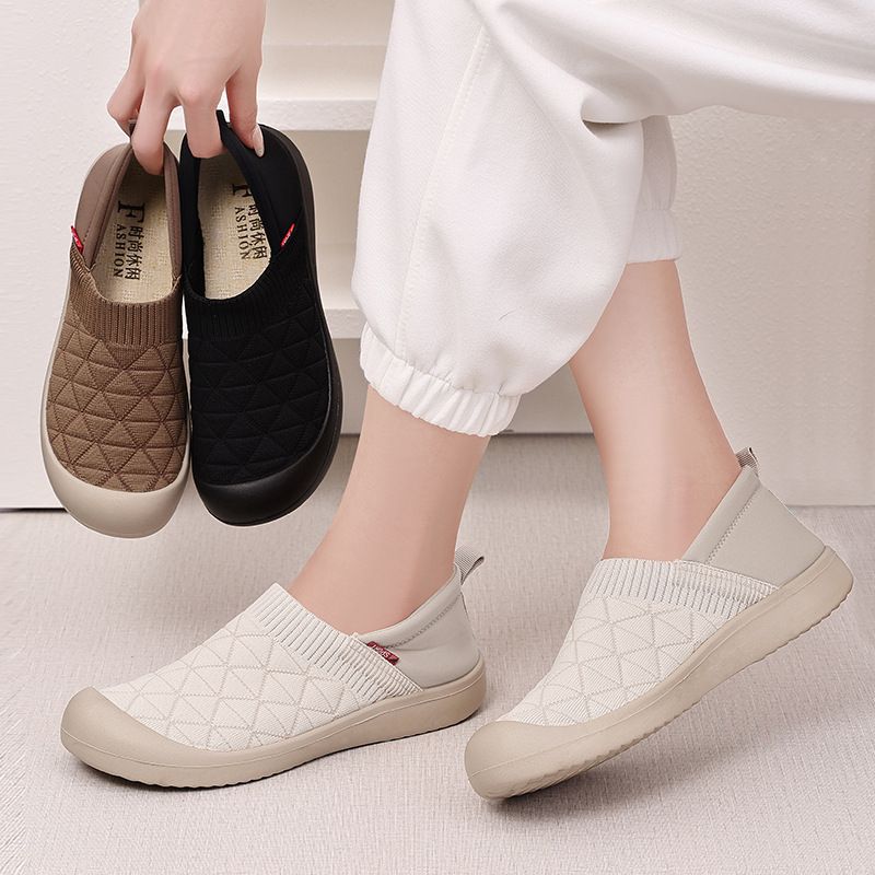 Vielseitige Damenschuhe für den Sommer, neue, bequeme Einzelschuhe mit flachem Boden und einem Fuß, Mamas Schuhe, weiche Sohle, alte Peking-Stoffschuhe_voghion.com