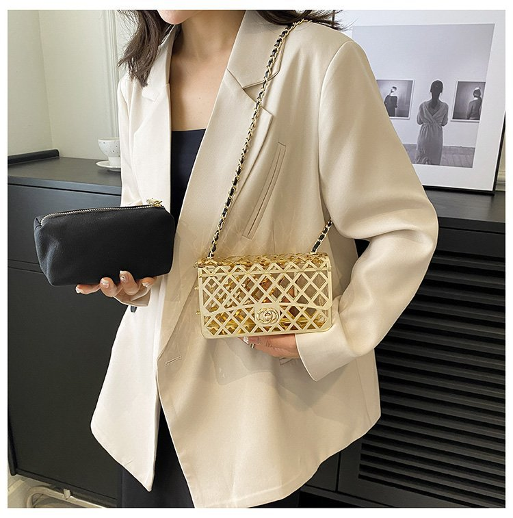 Xiaoxiang Wind Rhombic liten väska Kvinnor 2023 Sommar Nytt Mode Liten fyrkantig väska high-end sense chain axel Messenger bag_voghion.com