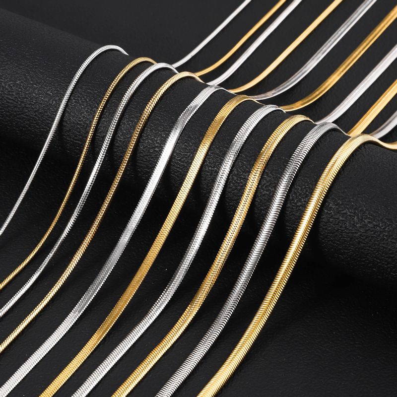 Collane Collana con catena a forma di serpente in acciaio inossidabile, semplice e alla moda, con catena per clavicola, da donna, in acciaio al titanio placcato oro vero 18 carati_voghion.com