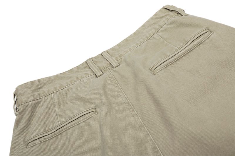 Herrenbekleidung High Street Lockere Arbeitsshorts mit weitem Bein Herren-Sommer-Plissee-Design Abgenutzte, verwaschene Jeansshorts_voghion.com