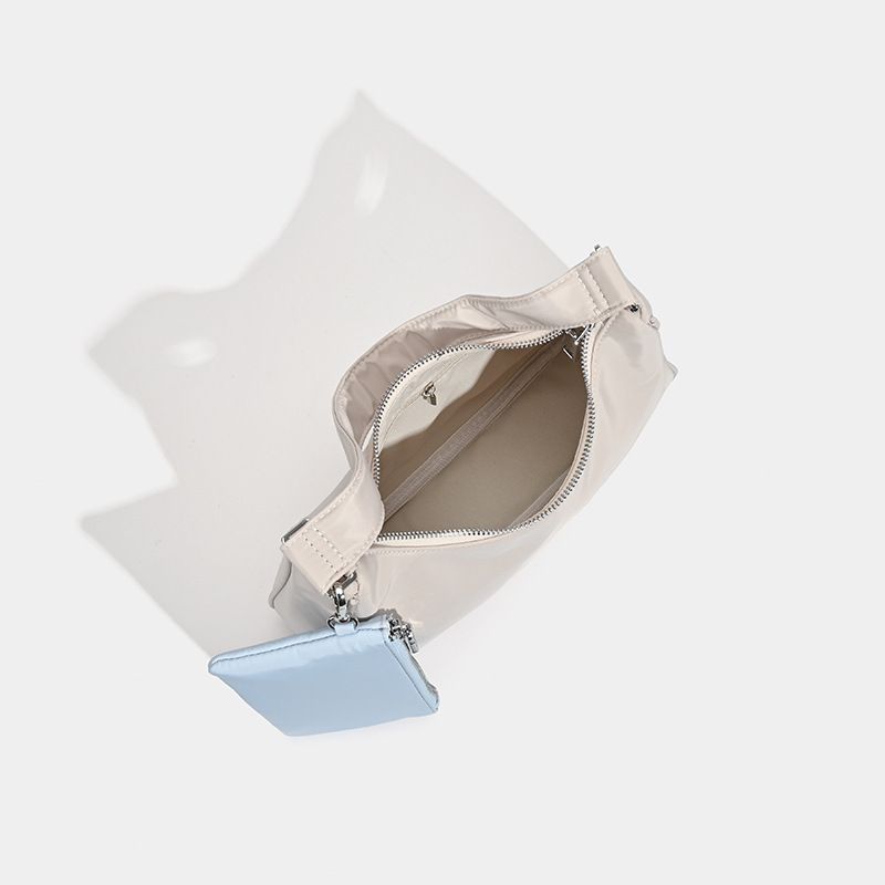 2025 Korean Version Of The New Spring And Summer Simple Armpit Insert Bag Fashion Nylon Leisure Shoulder Bag Ms. Lightweight Handbag_voghion.com