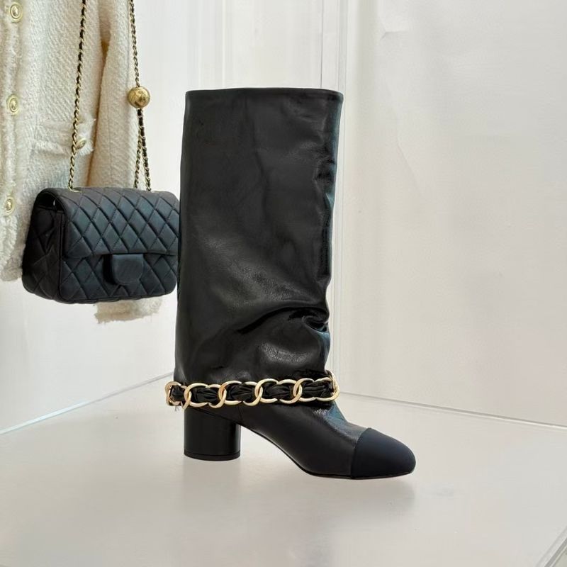 Botas femininas de salto alto Xiaoxiangfeng, novas botas de cano alto versáteis, com corrente, salto grosso e cano curto, 2025_voghion.com