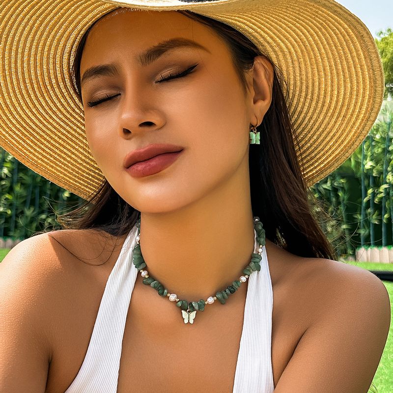 Summer Dopamine Sweet Crushed Stone Butterfly Necklace Women's Vacation Style Bead Versatile Accessories_voghion.com