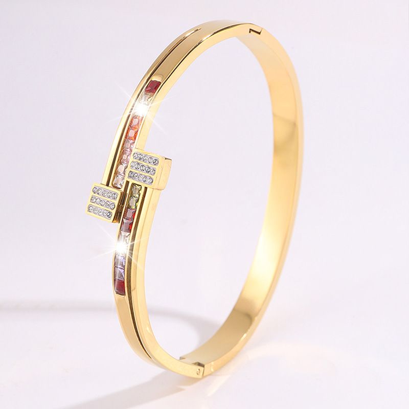 Set di gioielli da donna alla moda, bracciale in acciaio al titanio con diamanti colorati quadrati intarsiati, luce femminile di lusso_voghion.com