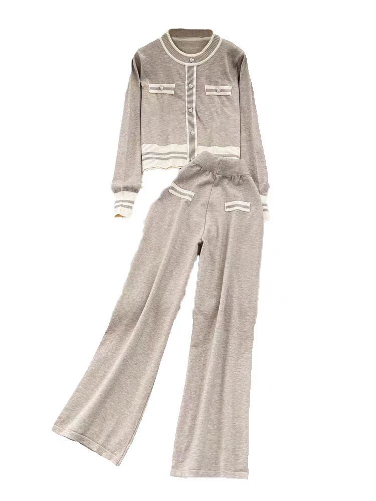 Dammekleeder klengen, parfüméierten Stil, Kontrastfaarf, laangärmlech Pullover-Top mat ronnem Hals, zweedeelegt Set, héichtailleg, riicht, breet Beenhosen_voghion.com