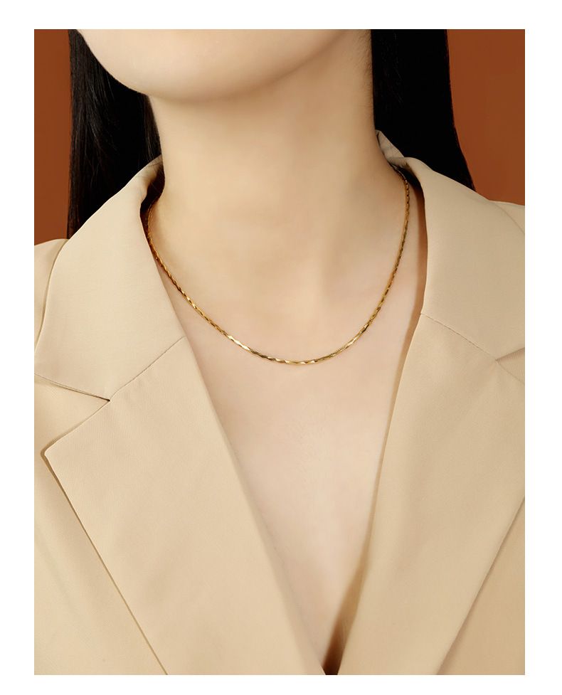 Collana in argento sterling S925 placcata oro 1.7 catena a serpente in osso disco italiana di alta qualità catena clavicola ins_voghion.com