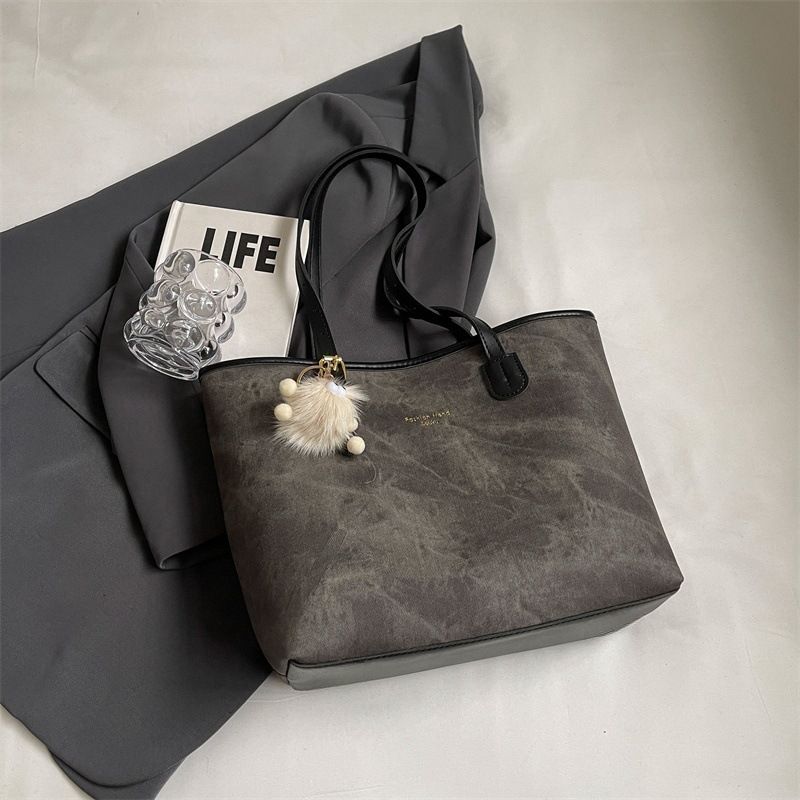 Trendy Oversized Tote Bag For Women - PU Leather Shoulder Bag With Gold Foil Print, Spacious XL College Book Bag For Daily Commute & Casual Outings_voghion.com