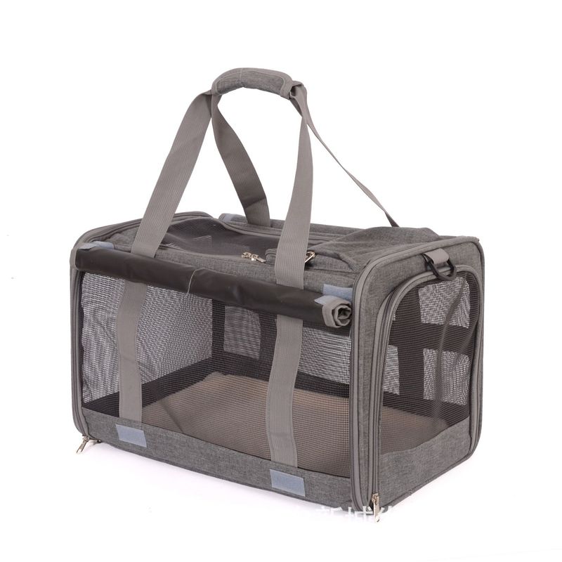New Pet Bags Portable Cat Bag With Large Capacity Breathable Foldable Pets Carrier Universal_voghion.com