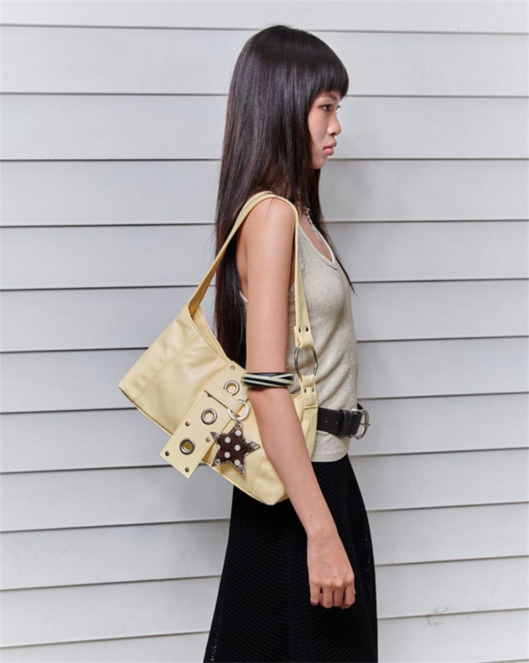 Borsa a tracolla da viaggio quotidiana Hieta, borsa da spalla grande e capiente, nuova borsa retrò coreana decorata con rivetti, 5 colori disponibili_voghion.com