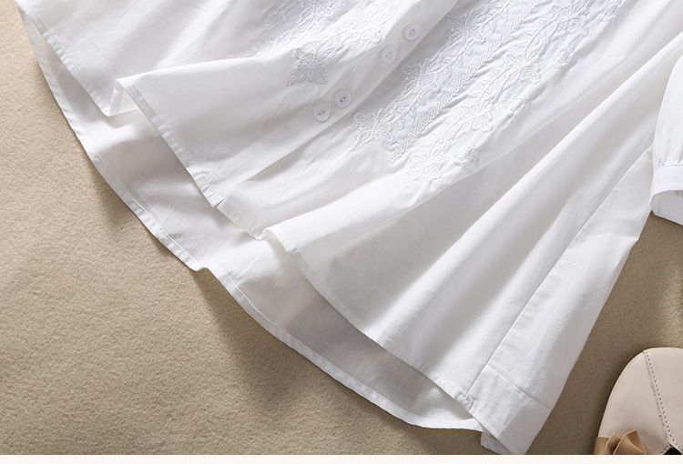 Camicetta vintage da donna in lino e cotone con maniche a sette quarti, con fiori ricamati_voghion.com