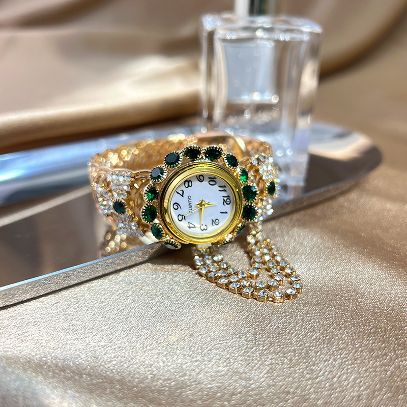 Nuovo orologio da donna con cinturino al quarzo digitale con catena in streaming live, celebrità di Internet_voghion.com