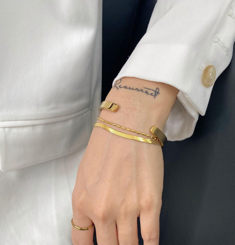 Moda Semplice Catena a Serpente Piatta Catena di Riso Non Separabile Può Essere Abbinata a Volontà Braccialetto Sovrapposto Stile Francese_voghion.com