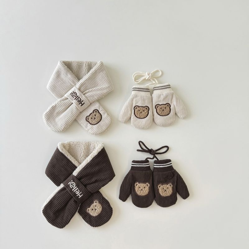 Set di guanti bavaglino per bambini Sciarpa di velluto carina per bambini Guanti per bambini bavaglino spesso_voghion.com
