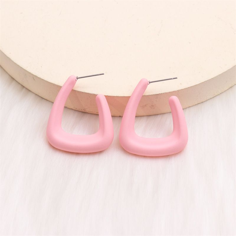 New U-Shaped Personality Acrylic Stud Women Simple C-Hoop Design Sense Earrings_voghion.com