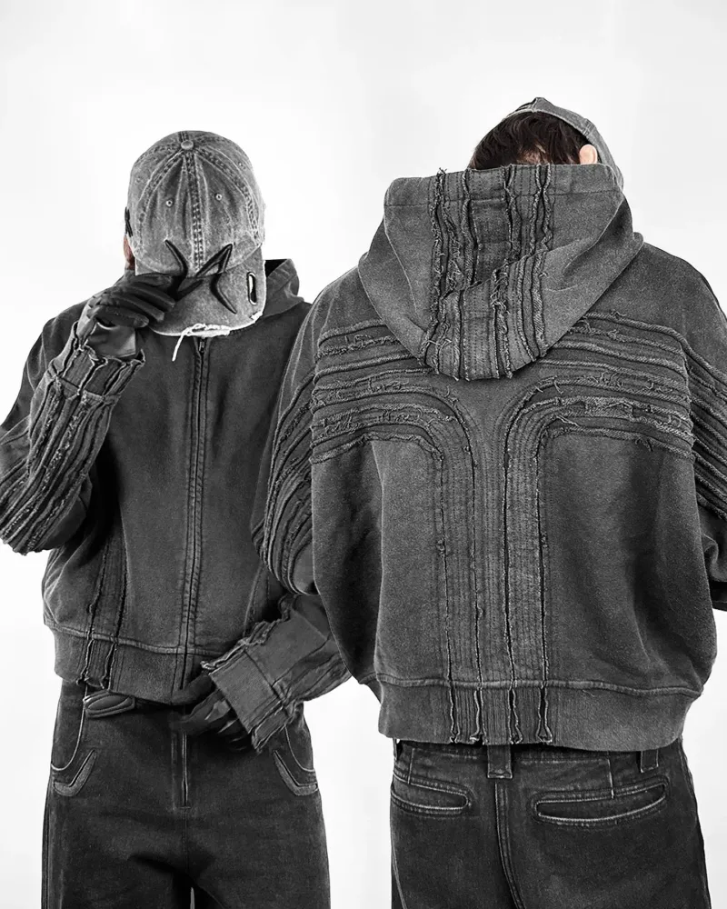 Felpa con cappuccio e cerniera patchwork retrò: felpa streetwear da uomo in stile gotico con esclusivo design a giunzioni_voghion.com