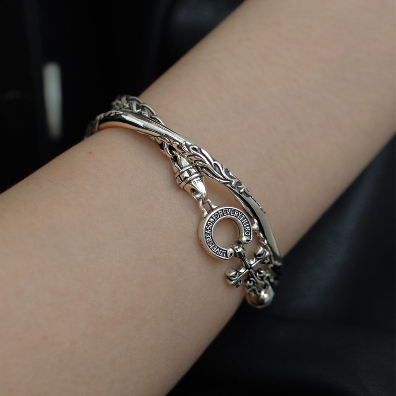 Collana cubana con testa di bottone a forma di fiore con croce retrò personalizzata da donna, design leggero di nicchia, catena con clavicola a croce, decorazione in stile freddo_voghion.com