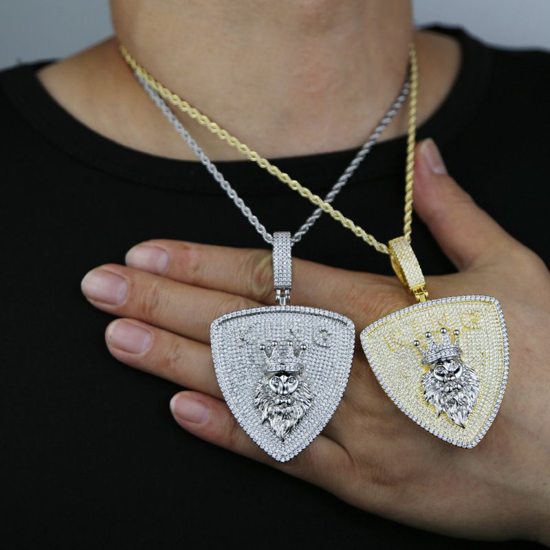 New Lion Head Shield Pendant Hiphop Fashion Trendy Full Diamond Men's Necklace_voghion.com