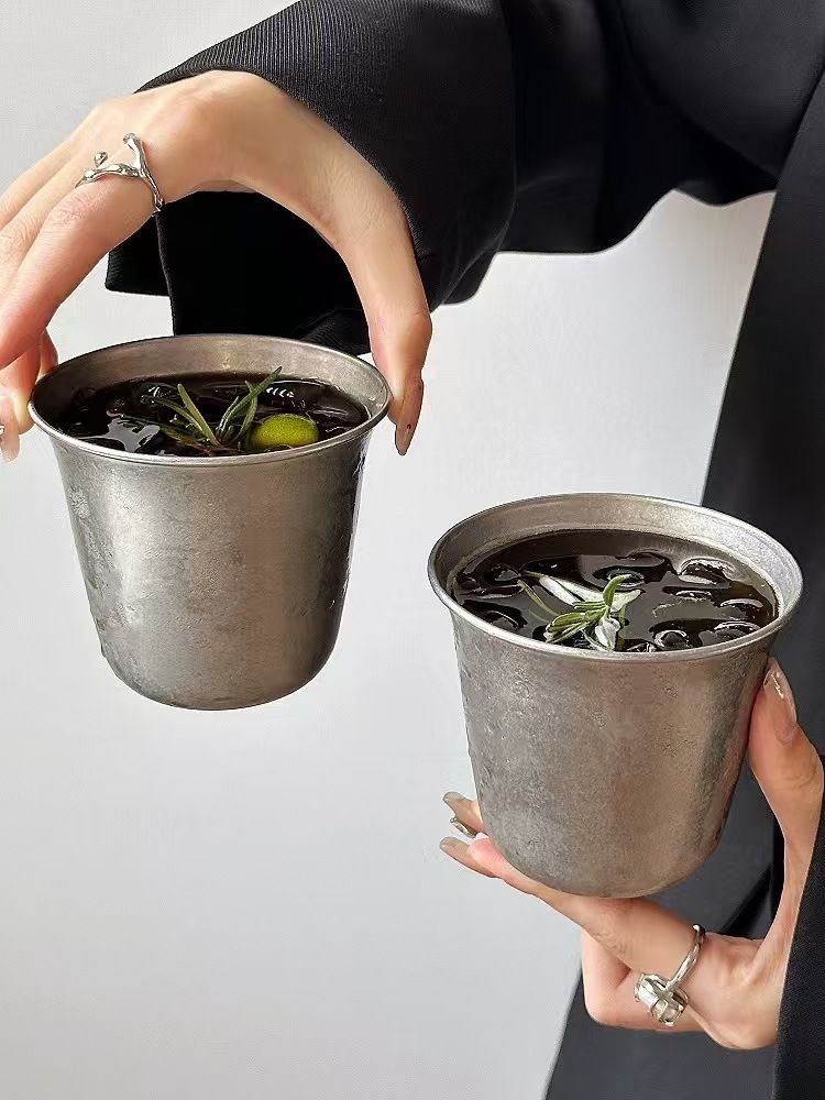 Kaffeebecher aus lebensmittelechtem Edelstahl für kalte Getränke, verdickte Tasse mit breiter Öffnung im Industriestil_voghion.com