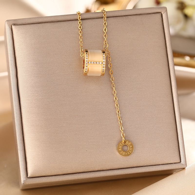Collar de acero de titanio, piedra de ojo de gato para mujer, colgante de cintura grande, sensación de alta gama, accesorio de cadena de clavícula, no_voghion.com