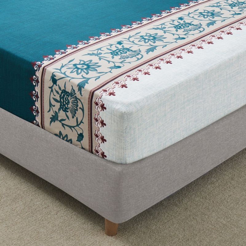 Lençol de baixo com estampa floral 3D azul boêmio - Capa de cama estilosa de poliéster com design artístico e textura macia_voghion.com