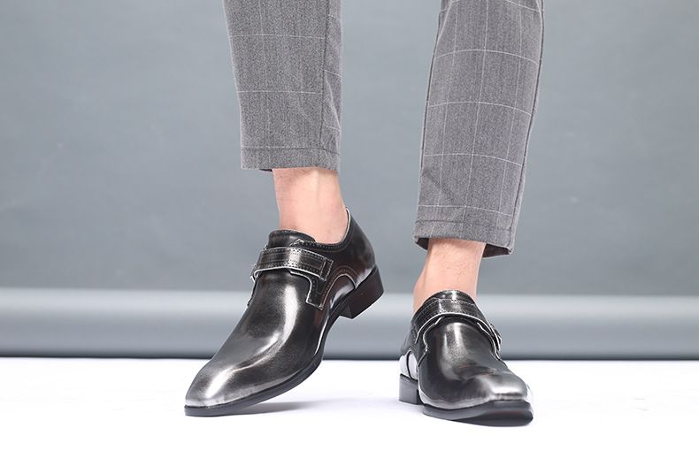 2024 Nieuwe puntige Engelse leren gesp lage hak grote herenschoenen slippers_voghion.com
