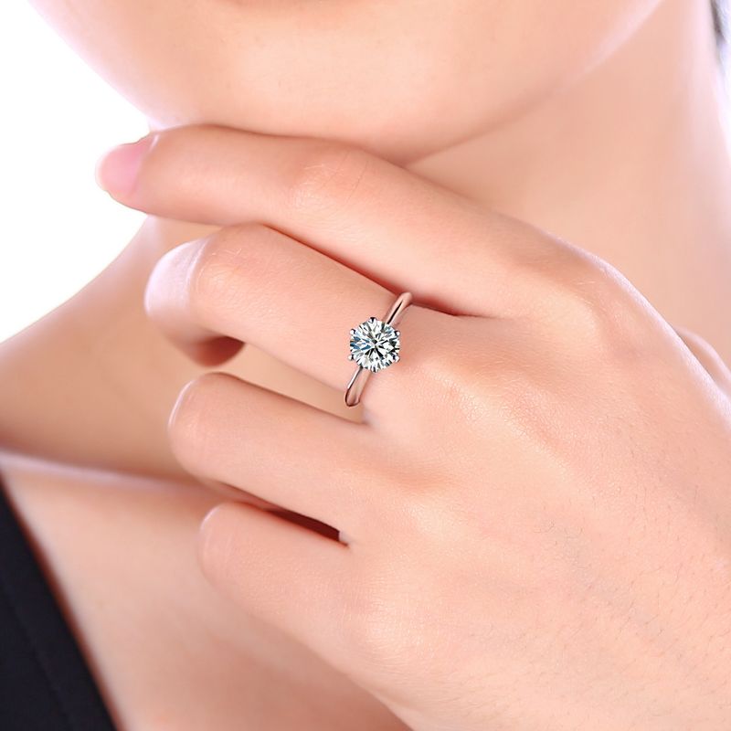 Rengt Sëlwer S platéiert pt950 klassescht sechs Klauen simuléiert Diamant fir Fraen mat 123 Karat D Faarf Moissanit Hochzäitsring_voghion.com