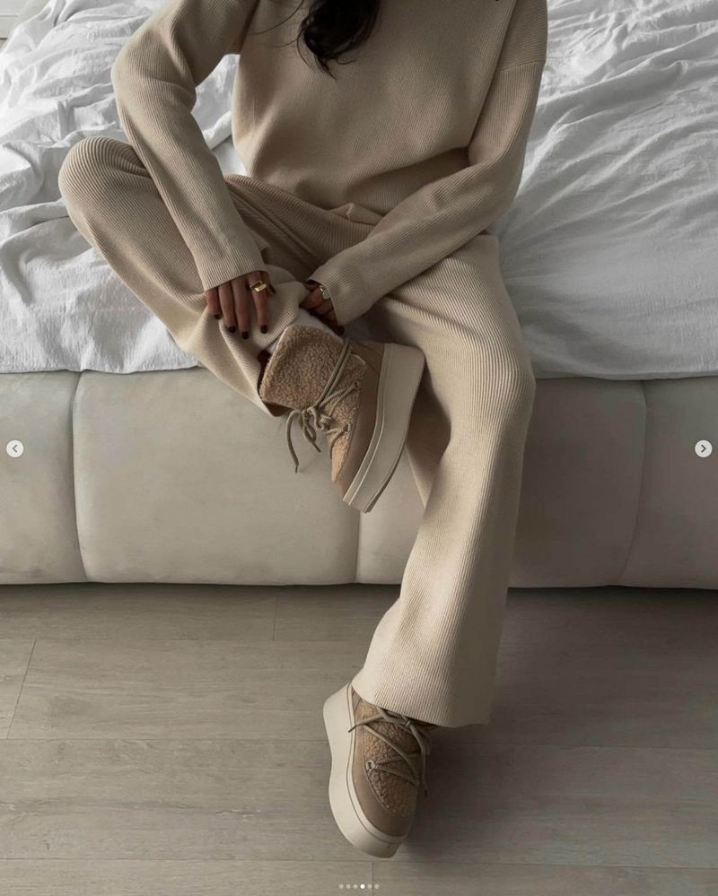 Women's High-Neck Knit Sweater & Pants Set - Long Sleeve Solid Color Lounge Outfit, Elegant Two-Piece Ensemble (Black/Beige, S/M/L/XL)_voghion.com