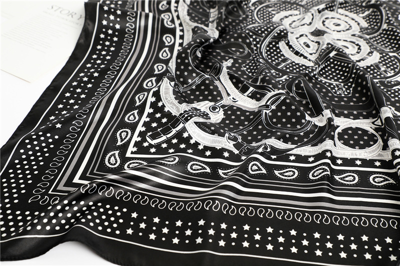 Straße personalisierter gepunkteter Seidenschal 90 cm großer quadratischer Schal dünner Seidenschal mit Cashew-Kette Modeschal_voghion.com