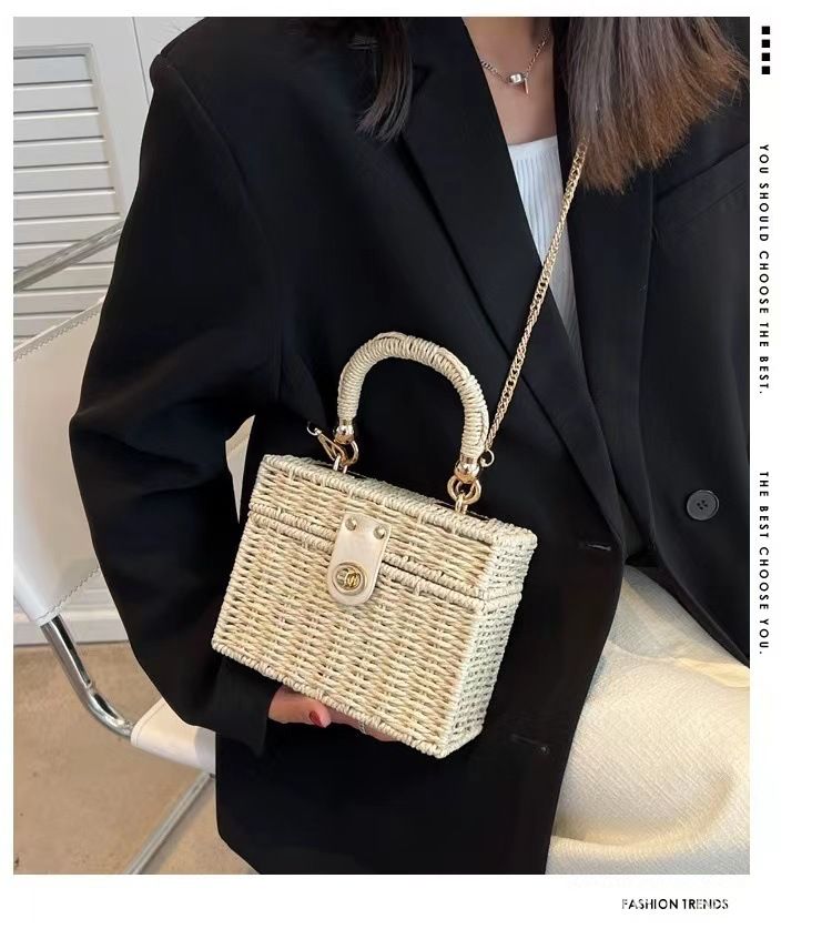 I produttori vendono all'ingrosso corda di carta borsa di paglia a tracolla borsa tessuta borsa di paglia quadrata tenuta a mano borsa da spiaggia per le vacanze in rattan all-match_voghion.com