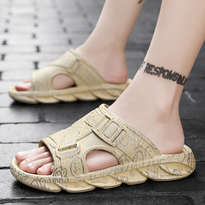 Men Slipper for Indoor Outdoor Sandals Open Toe Pillow Beach Slippers for Summer External Wear_voghion.com