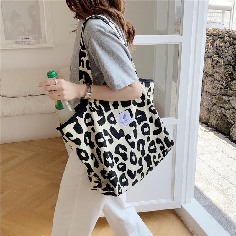 16291 Western Style Rice Leopard Print Tote Bag Large Capacity Animal Print Canvas Shoulder Bag Portable Female Student Shopping Bag_voghion.com