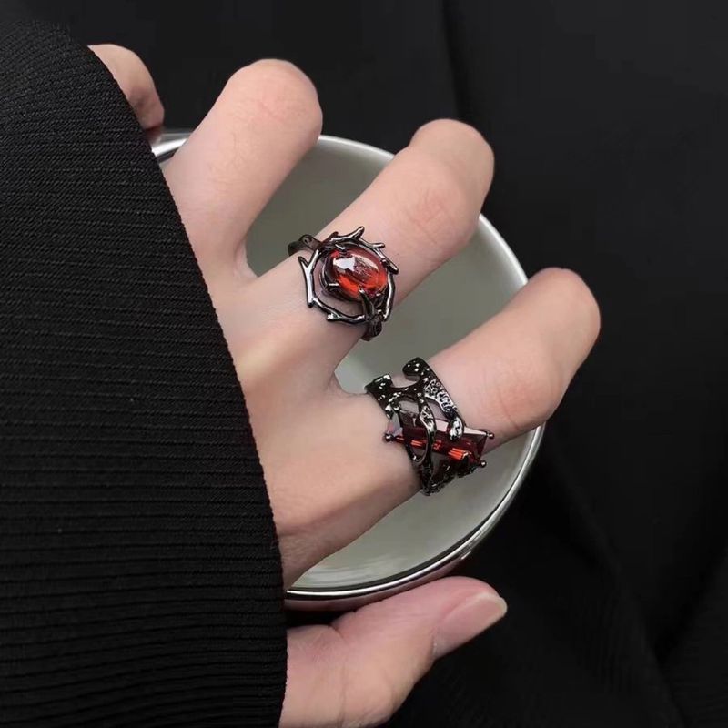 Thorn Red Unisex Dark - Style Paarringe_voghion.com