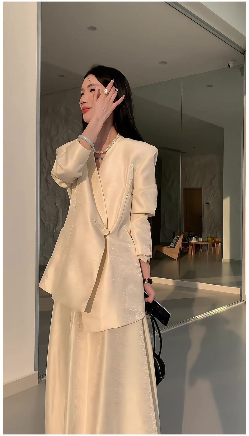 Chinesischer Modeanzug im französischen Stil für Frauen im Frühjahr, neuer eleganter Blazer mit V-Ausschnitt und hoher Taille, zweiteiliges Set_voghion.com