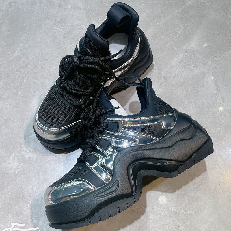 Scarpe casual da donna con punta tonda e lacci, con suola spessa, con aumento di altezza, autunno inverno 2025, nuove_voghion.com