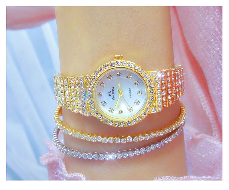 New light luxury chain watch small chain full of stars full of diamonds women's watch_voghion.com
