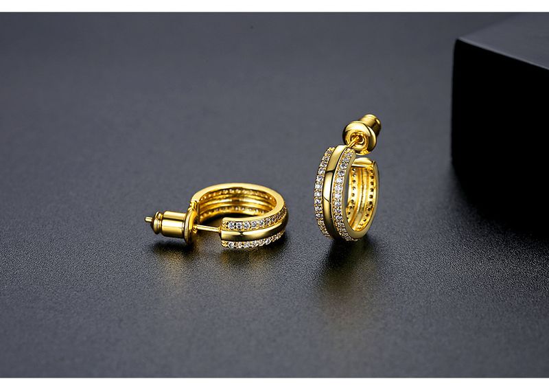 Damenschmuck Elegante geometrische Zirkonohrringe aus Kupfer mit Rhodium- oder 18-karätiger Vergoldung für den täglichen Gebrauch. Kleine Ohrringe mit Kupfereinlage aus Zirkon für Pendler_voghion.com