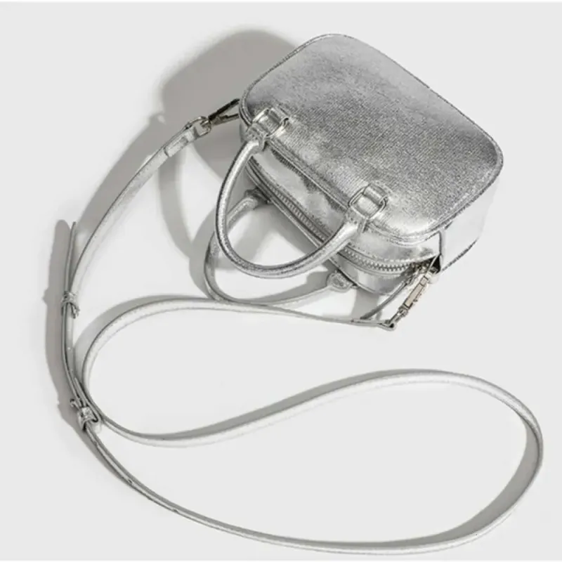 Designer 2025 Small Square Mini Exquisite Minority Clutches All-Match Daily Sweet Simple Handbags Soft Commuter_voghion.com