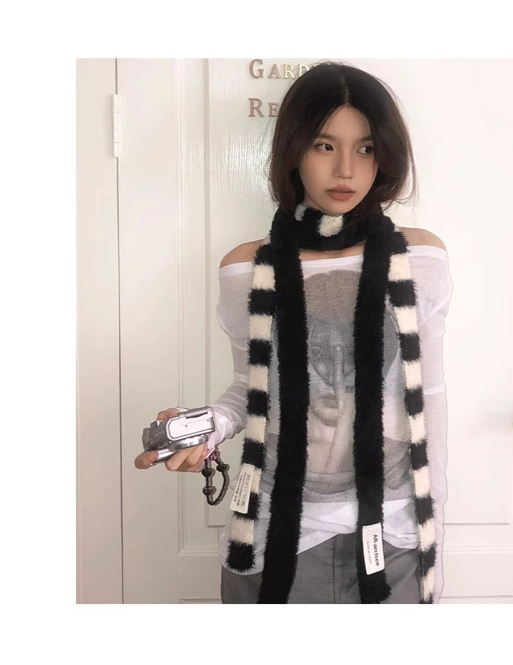 Spice Girls Hundred Decoration, Internet Reddit, Korean, Slim Long Plush Scarf,_voghion.com