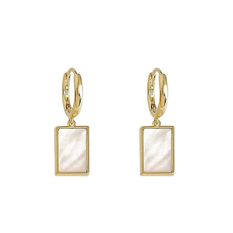 Korean square mother of pearl earrings, light luxury, niche temperament, high-end and atmospheric design, ear buckle earrings_voghion.com