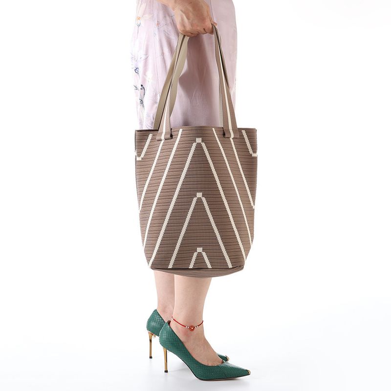for Women Niche Design Wave Pattern Knitted Shoulder Street Shopping Large Capacity Commuter Bucket Bag_voghion.com