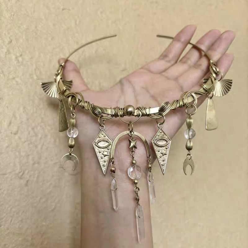 Multi-element Pendant Necklace Gold Goddess Temperament Niche High-end Design Jewelry_voghion.com