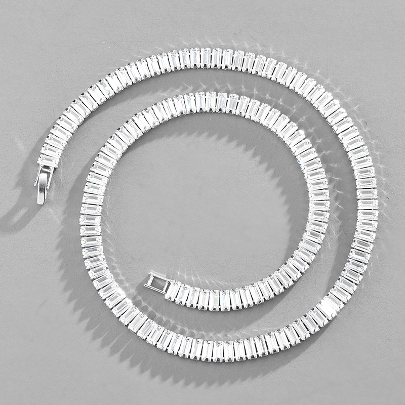 Collier élégant pour femme, chaîne cubaine avec pierres de zircon rectangulaires, design géométrique minimaliste, options or et argent, tailles 18 à 24 pouces_voghion.com