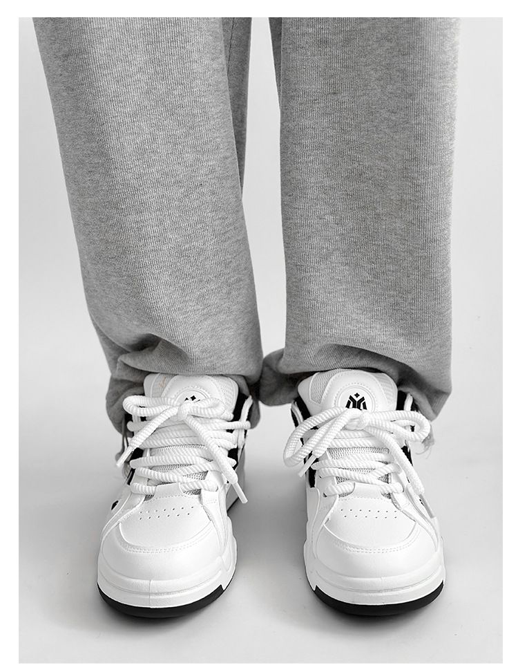 2024 neue Stil Nischendesign Brot Trend Schuhe Herren Freizeitschuhe Student dicke Unterseite Schnürschuhe große Größe Herrenschuhe grenzüberschreitend_voghion.com