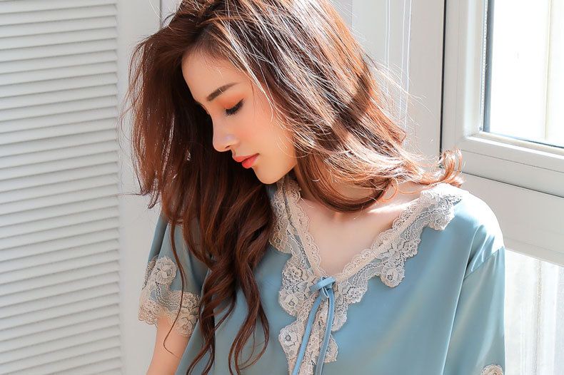 New Pajamas Women's Summer Ice Silk Loose Large Size European And Korean Version Sexy Lace Ice And Snow Silk Short-sleeved Nightdress Loungewear_voghion.com