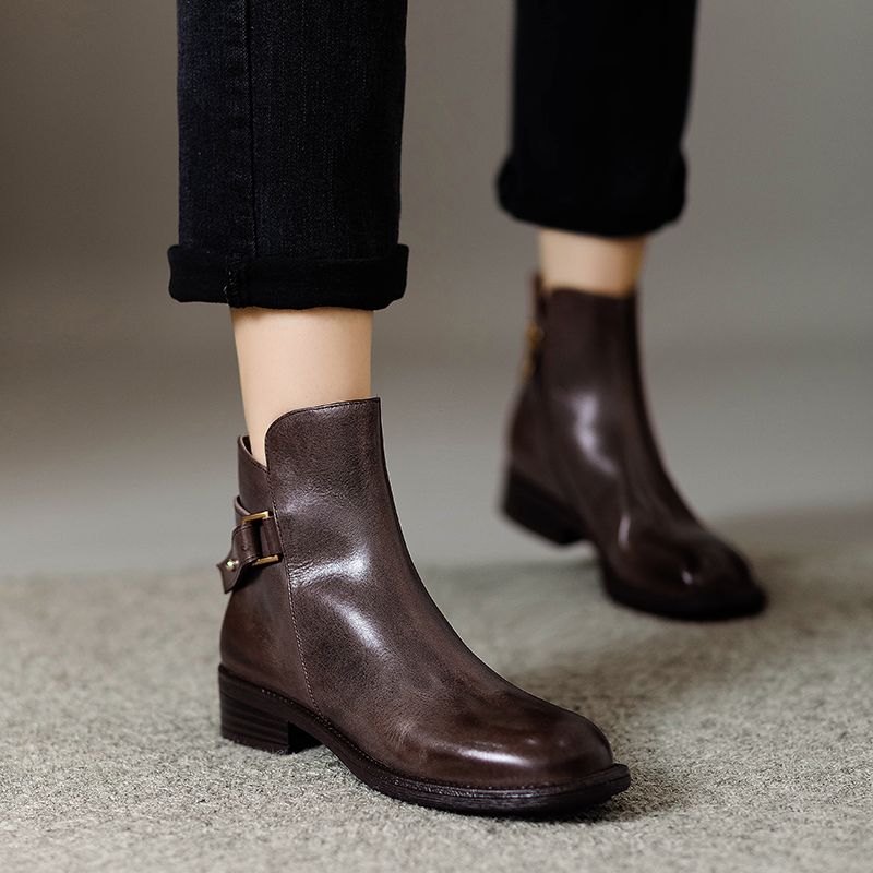 Retro Runde Zehe Echte Gürtelschnalle Herbst Und Winter Neue Ankunft Seitlicher Reißverschluss Dicker Niedriger Absatz Stiefeletten Damen_voghion.com