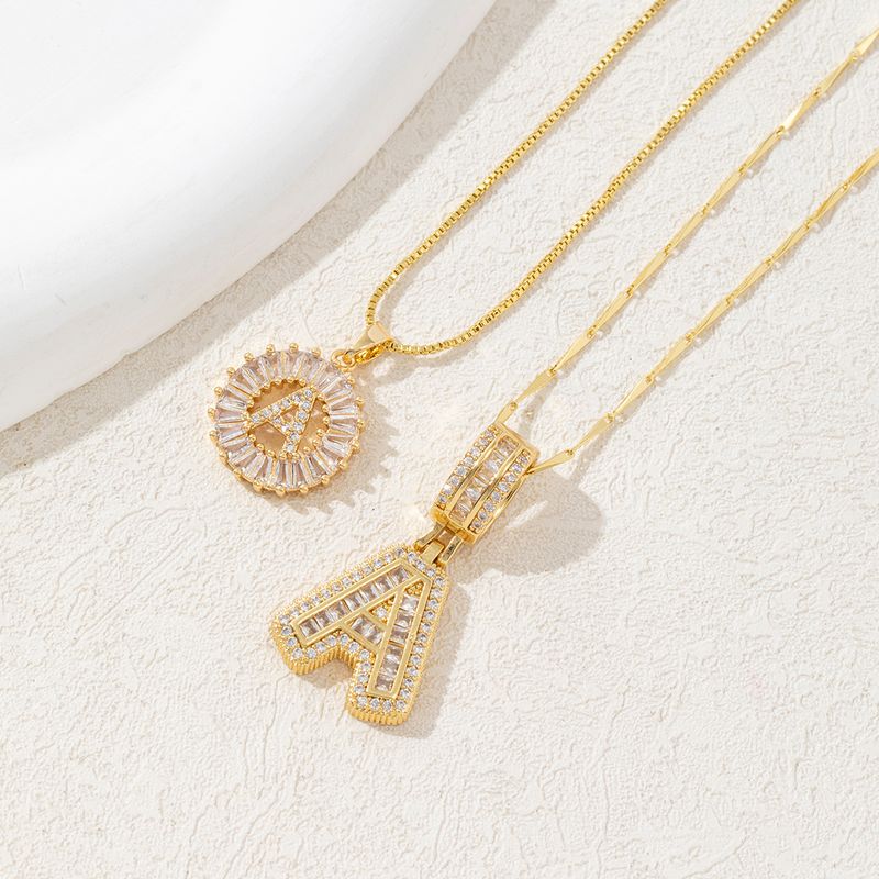 Damen-Schmuckset, modische Halskette mit Anhänger aus Kandiszucker mit Diamanten, für Damen, Kupfer, eingelegtes Zirkonia, vergoldet mit echtem Gold, rundes Blumen-Buchstaben-Set_voghion.com