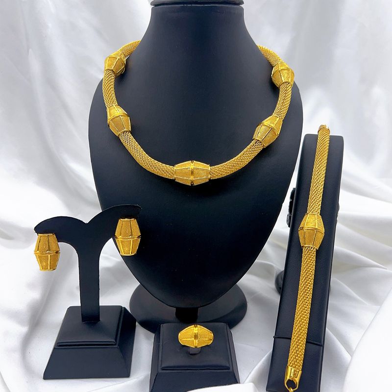 Set di gioielli in oro da donna, in lega di rame, placcato oro, per sposa di Dubai, collana, anello, orecchini, bracciale, set di gioielli indiani di quattro pezzi, molto venduto_voghion.com
