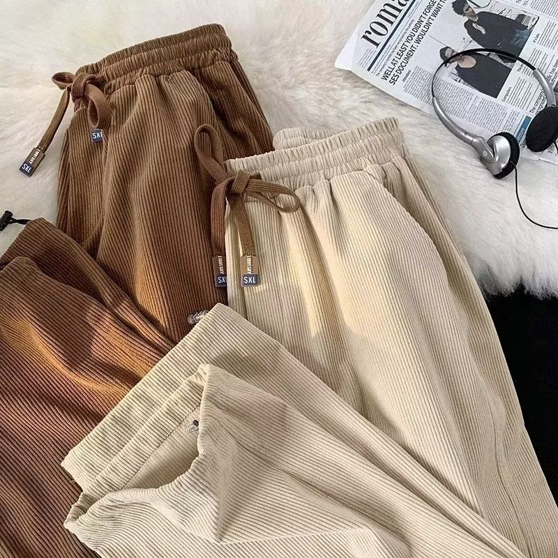 Herrenbekleidung Mode Ice Silk Apricot Strukturierte Sporthose Dünne Gerade Hose Mit Weitem Bein High Street Drapierte Freizeithose_voghion.com