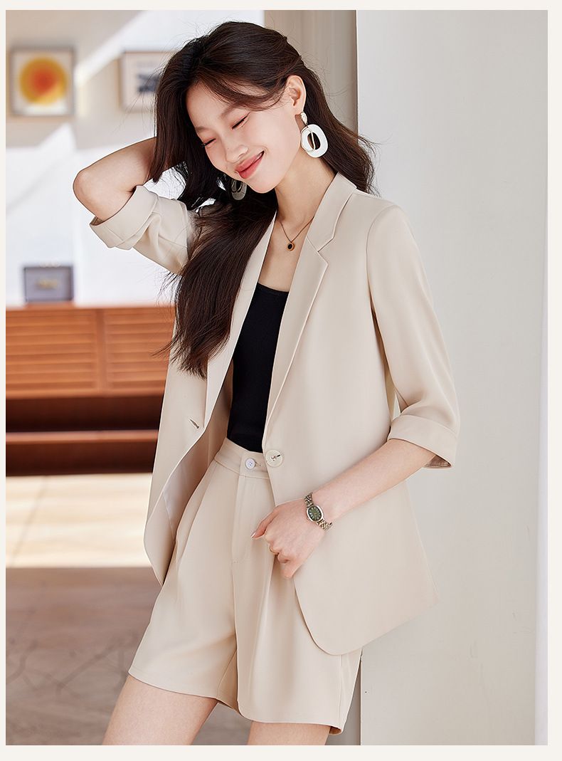 Giacca corta con maniche a tre quarti per donne minute 2025 nuova moda estiva, pantaloncini casual larghi_voghion.com